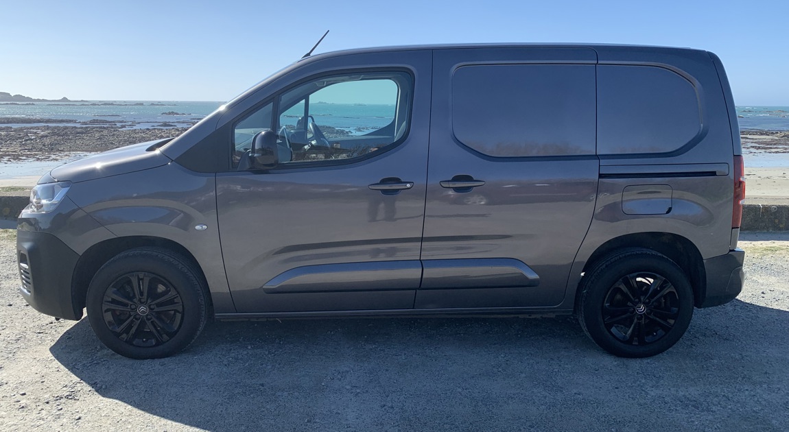 Van3 (2)