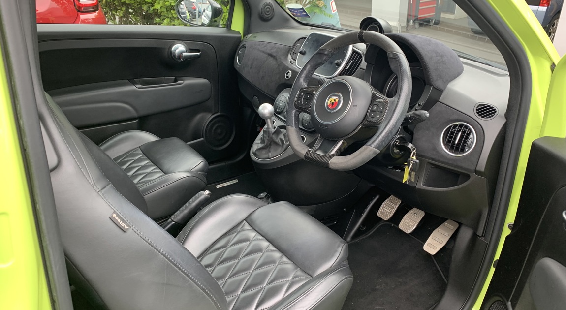 Abarth2 (2)